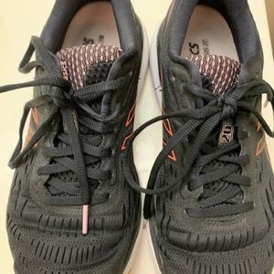 Asics Gel Cummulus Running Shoes